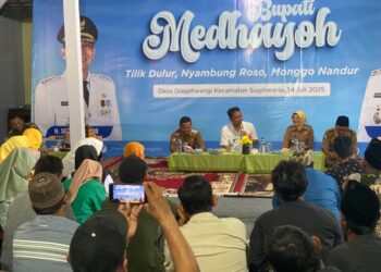 Warga Sugihwaras Antusias Ikut CKG dan Serbu Pasar Murah