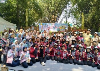 Bupati Subandi Hadiri Peringatan Hari Anak Nasional di Kampung Lali Gadget
