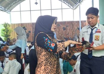 MPLS Ramah SMA Negeri 1 Wonoayu Gandeng KLG Angkat Kearifan Lokal