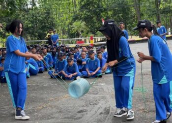 Kuatkan Karakter, SMK Krian 2 Sidoarjo Masukkan Siswa Kelas X Ikuti Pusdik Brimob Watukosek