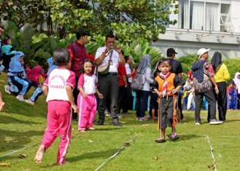 Peringati HAN 2025, Surabaya Hidupkan Kembali Permainan Tradisional