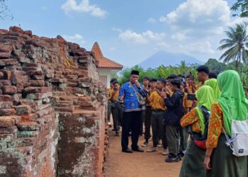 Pemkab Lumajang Lakukan Perawatan dan Pelestarian Candi Agung – Candi Gedong