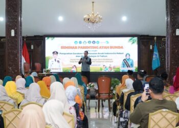 Pemkab Lamongan Realisasikan Gerakan KAIH dan Wajar Dalam Program Perintis Beasiswa