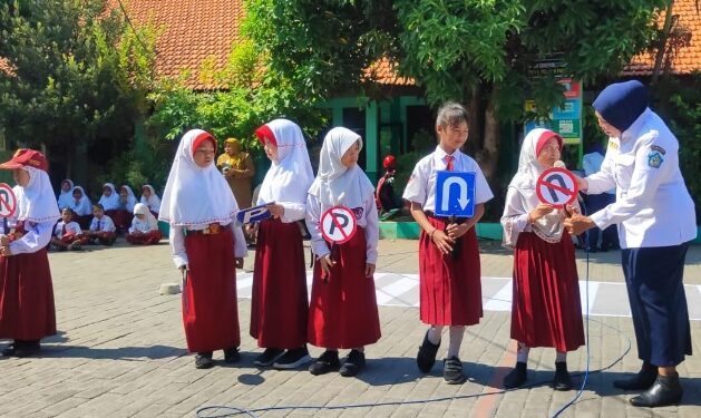 Siswa SDN Sidokepung 2 Buduran Ikuti Sosialisasi SALUD dari Dishub Sidoarjo