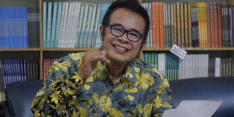 Mengapa Santri Perlu Menulis Esai?