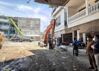 Bupati Subandi Pastikan Hari Ini Penanganan Reruntuhan Ponpes Al Khoziny Selesai