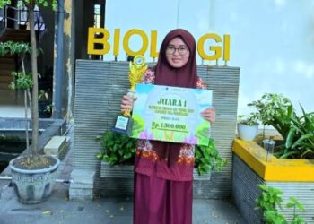 Raih Juara I OBI 2025. Siswi SMA Negeri 2 Sidoarjo Dapat Golden Ticket ITS