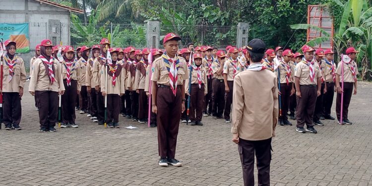 Kuatkan Karakter Unggul, Ratusan Murid SMP YPM 1 Taman Ikuti Character Camp