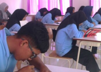 FGD Siwa SRMA 25 Lamongan Lahirkan Majalah Sekolah