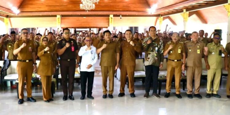 Bupati Subandi Apresiasi 10 Desa Memadai, dan Evaluasi 95 Desa Kategori Merah