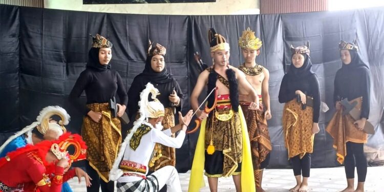 Ragam Pameran dan Tampilan Ramaikan Gelaran Kokurikuler SMAN 1 Wonoayu