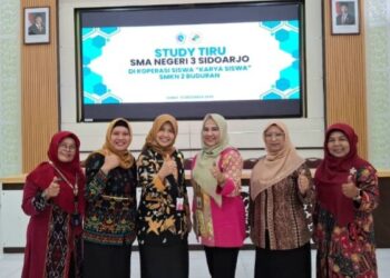 Koperasi Sekolah ‘Karya Siswa’ SMK Negeri 2 Buduran Jadi Study Tiru Sekolah Lain