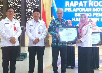 Walau di Lokasi Pinggiran, SMPN 1 Krembung Bisa Raih 5 Penghargaan Bergengsi