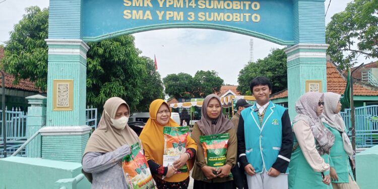 Hari Ketiga Pasar Murah & Pengobatan Gratis di YPM Sumobito Jombang