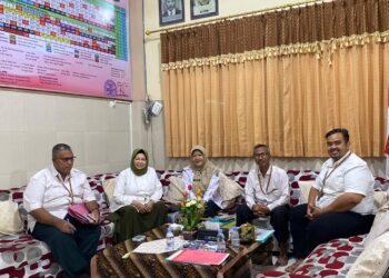 Pengawas Dinas Pendidikan Sidoarjo Beri Apresiasi Tinggi Inovasi SMP YPM 1 Taman