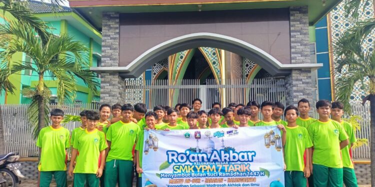 ‘Ro’an’ Akbar SMK YPM 7 Tarik Serentak di 14 Masjid