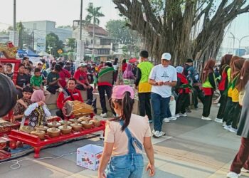 Tampilan Karawitan Siswa SMP Negeri 5 Sidoarjo Membuat Sekda Terpukau