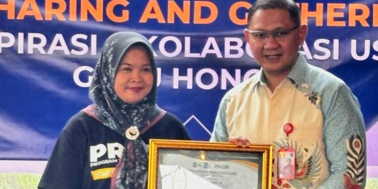 Ikuti PROTEG, Luluk Yusni’ah Raih ‘The Best 30 Top Usaha Guru’ Se Jawa Timur