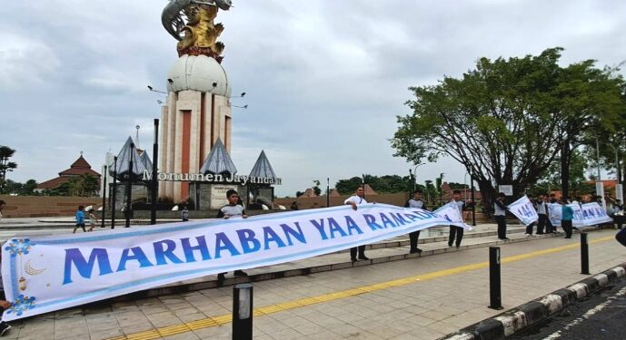 Flashmob Siswa SMP Insan Kamil Ingatkan Masyarakat Ramadan Akan Tiba