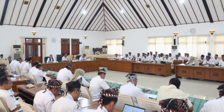 Bupati dan Wakil Bupati Bojonegoro Ikuti Rakor Monitoring Program Petakan Potensi Wilayah untuk Pembangunan