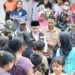 Jelang Idul Fitri, Bupati Mojokerto Serahkan Bantuan Eks Penderita Kusta dan Korban Banjir.