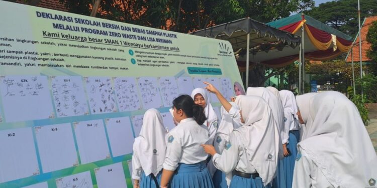 SMA Negeri 1 Wonoayu Deklarasikan “Lisa Beriman”