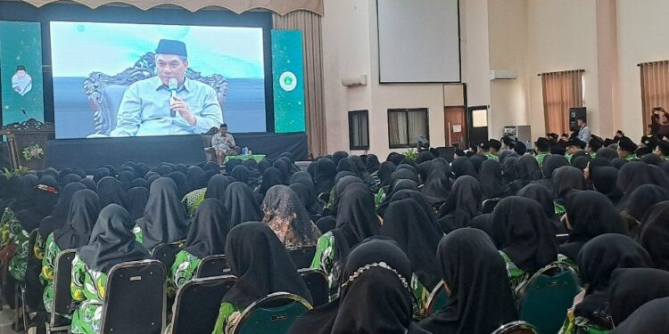 Wakil Ketua PBNU Ajak Guru-Dosen Teladani Spirit Kiai Hasyim Latief ‎