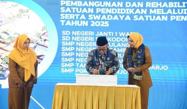 Mendikdasmen Resmikan 29 Program Revitalisasi Satuan Pendidikan Sidoarjo dari APBN 2025