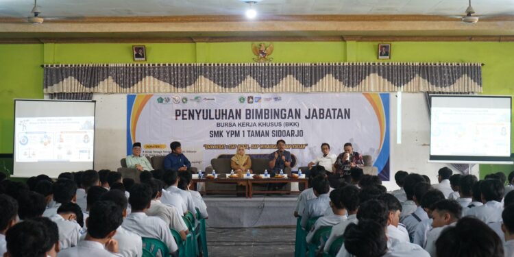 SMK YPM 1 Taman Gelar Talkshow Menguatkan Mental, Menajamkan Karier Siswa