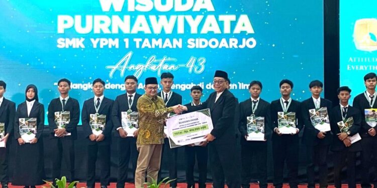 UMAHA Berikan Beasiswa Kepada Siswa SMK YPM 1 Taman Berprestasi Rp 414 Juta