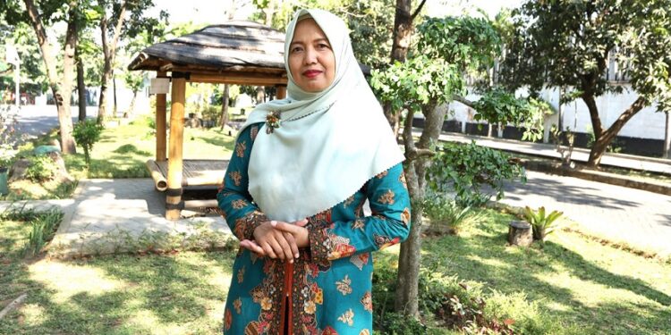 Dr. Mahmudah Juara Lomba Artikel PAIS Berkarakter Tingkat SMA se Jatim 2026