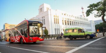 Spesial HJKS, Warga Surabaya Bisa Naik Transportasi Umum dan Parkir Cukup Bayar Rp733