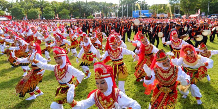 Mendikdasmen: Atraksi “Kuntulan Ewon” jadi Peringatan Hardiknas Terbaik se-Indonesia