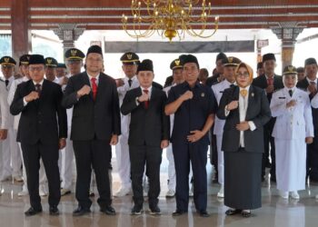 Perkuat Tata Kelola Kepemerintahan, Bupati Mojokerto Lantik 30 Camat & Sekcam