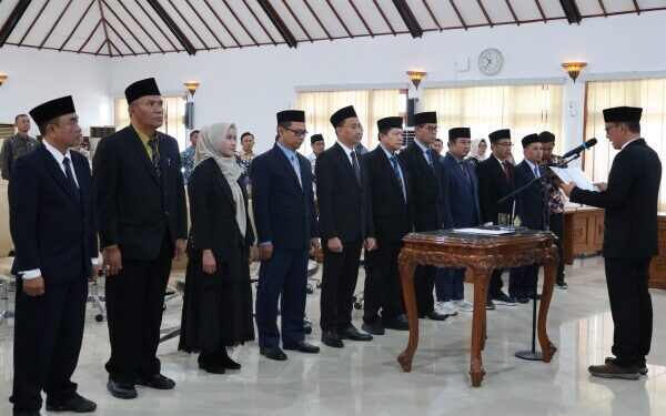 Bupati Bojonegoro Lantik Pengurus Dewan Pendidikan Periode 2026-2030