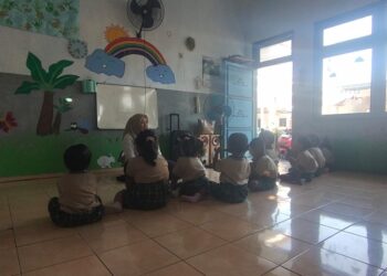 Anak KB Mawar Pandansari Mengenal Konsep Waktu dengan Cara Menyenangkan