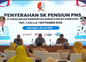 113 PNS Lingkup Pemkab Bojonegoro Terima SK Pensiun
