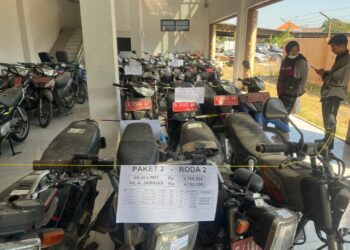 Pemkab Bojonegoro Melalui KPKNL Madiun Gelar Lelang Kendaraan