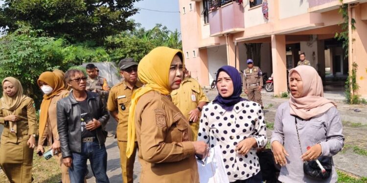 Wabup Sidoarjo Saksikan Kondisi Rusunawa Pucang Kumuh dan Memprihatinkan