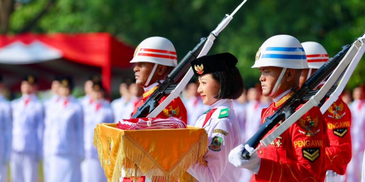 Upacara HUT ke-81 RI di Banyuwangi Dihadiri Warga, Meriah dengan Pentas Seni Nusantara