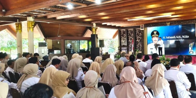 Bupati Sidoarjo : Kepala SD-SMP Dilarang Buat Program ODL yang Memberatkan Orang Tua