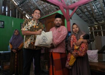 Bupati Bojonegoro Hadiri Puncak Kegiatan Hari Koperasi, Serahkan Bantuan Bagi Kelompok Rentan