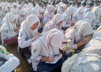 Peringati HSN 2026, Ribuan Siswa YPM Sepanjang Ikuti Ngaji Adab dan Semangat Kebangsaan