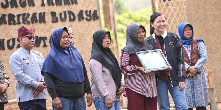Pemkab Banyuwangi Fasilitasi Orang Tua di Pinggir Hutan Lanjutkan Pendidikan